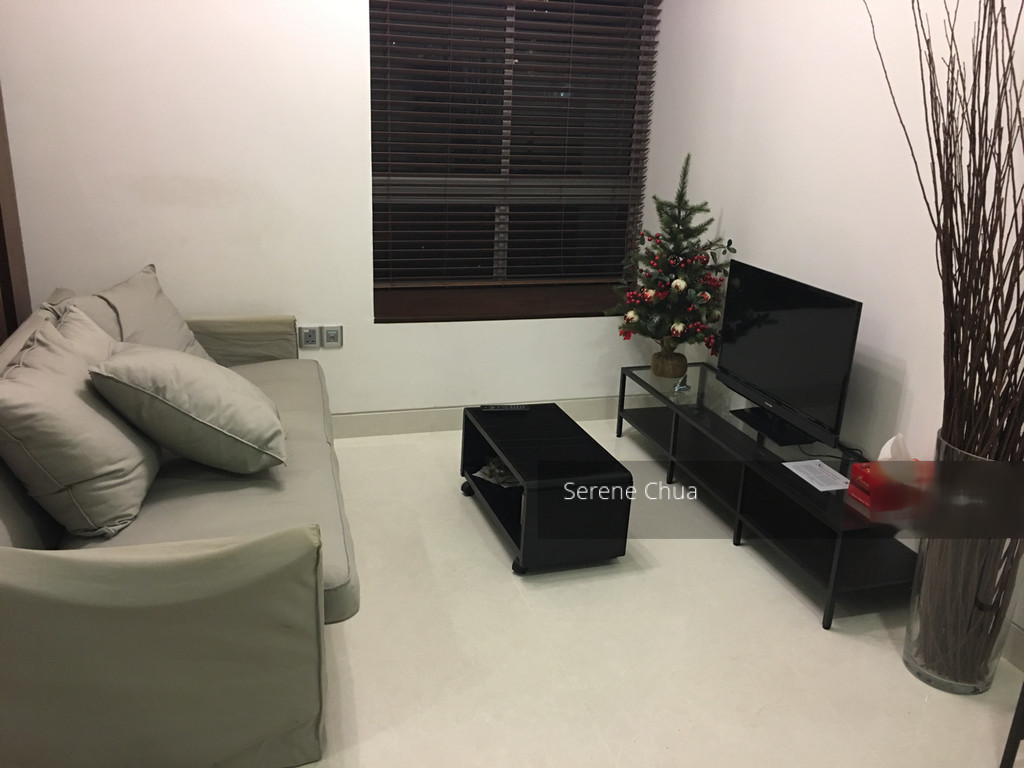 Alexis thumbnail photo